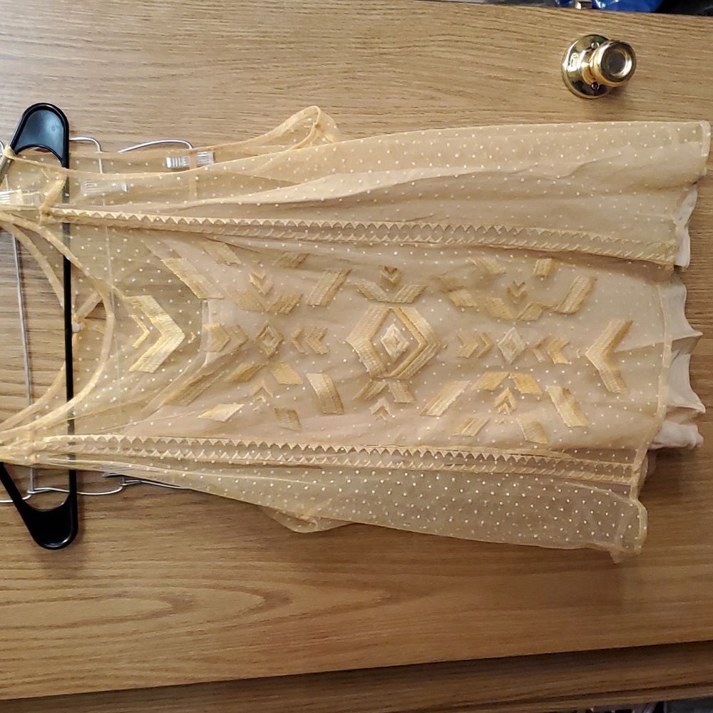 ARIAT Shear blouse with spaghetti strap shirt